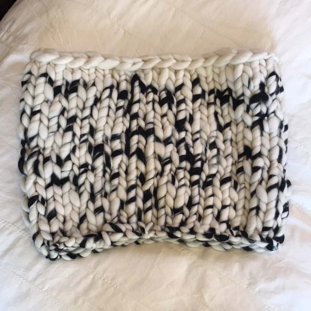 MISCHA LAMPERT WOMEN'S LARGE SNOOD SCARF